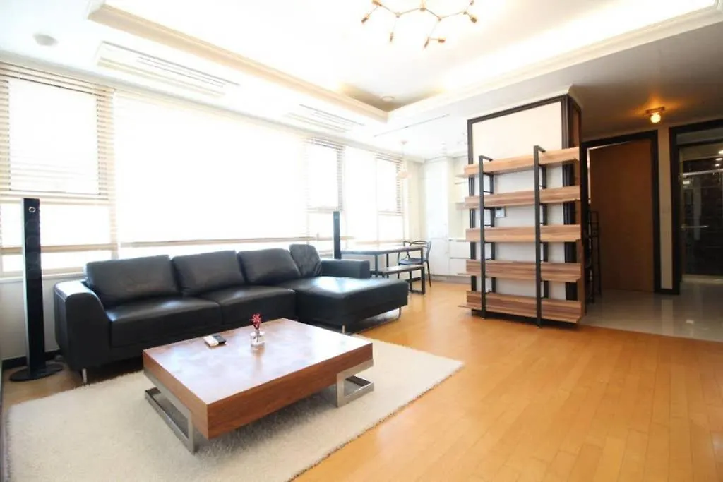 Gangnam Luxury Penthouse location